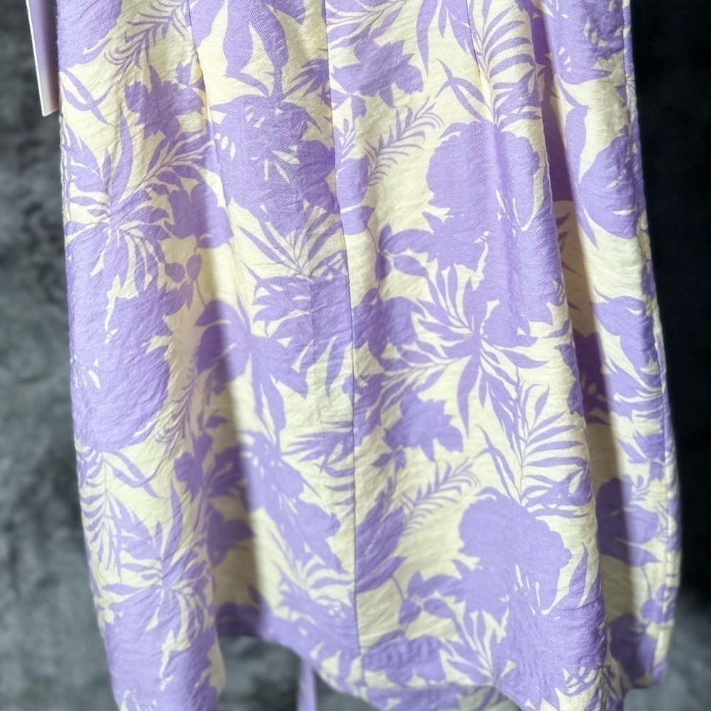 🅽🅴🆆 ASTR Keyhole Wrap Spaghetti Strap Dress, Lavender Floral, XS - Picture 16 of 16